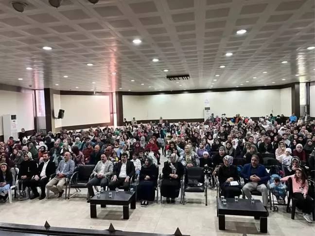 Gediz'de 4-6 yaş Kur'an Kursu öğrencilerinin 10. yıl etkinliği