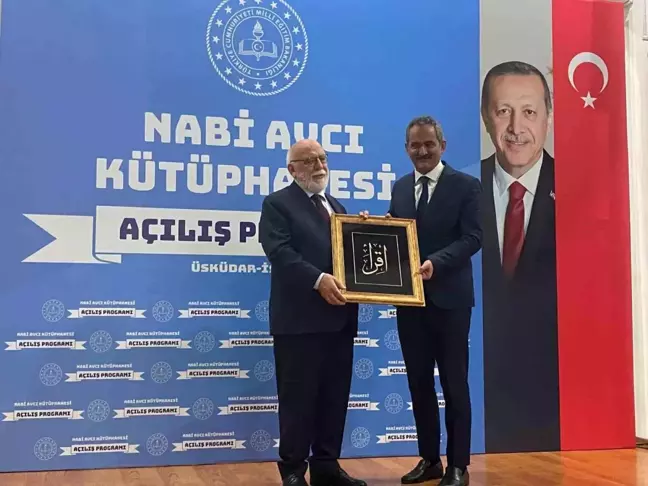Milli Eğitim Bakanı Mahmut Özer, Kandilli Kız Anadolu Lisesinde kütüphane açılışına katıldı