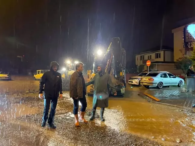 Sinop'un Türkeli ilçesinde kuvvetli yağış sonucu sel felaketi yaşandı