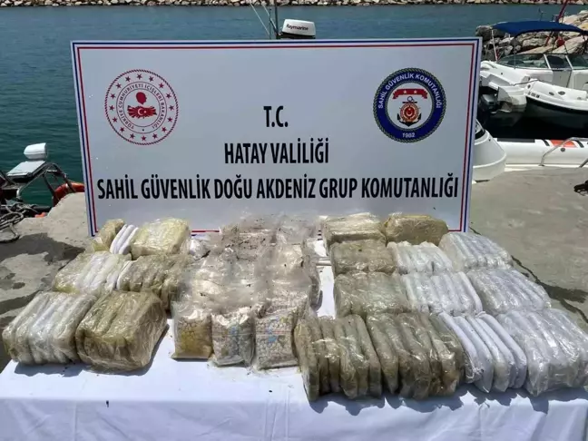 Hatay'da Sahil Güvenlik operasyonu: 43 bin adet captagon hap ve 26 kilogram esrar ele geçirildi