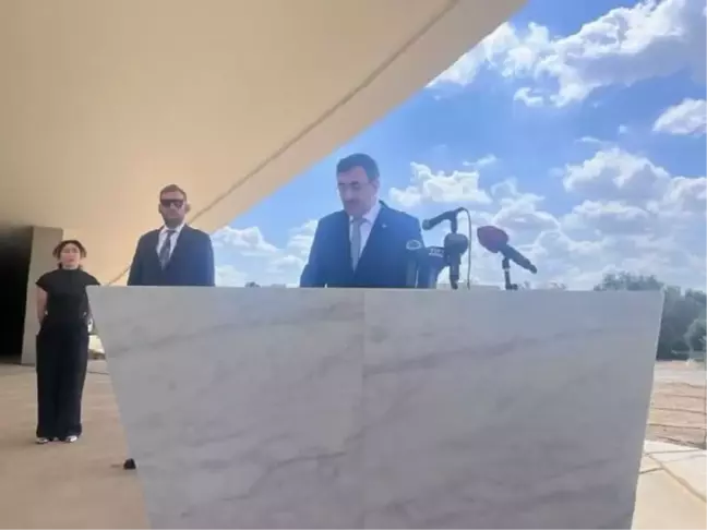 Cevdet Yılmaz, Rauf Denktaş'ın Kabrini Ziyaret Etti