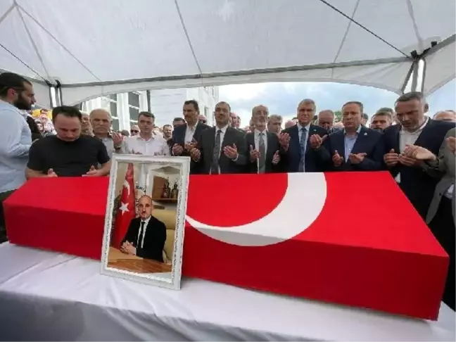 Sakarya'da Belediye Başkanı Fevzi Kılıç'ın cenazesi toprağa verildi
