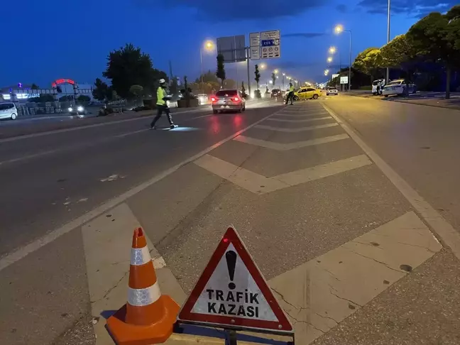 Konya'da Refüjdeki Beton Saksıya Çarpan Taksinin Şoförü Hayatını Kaybetti