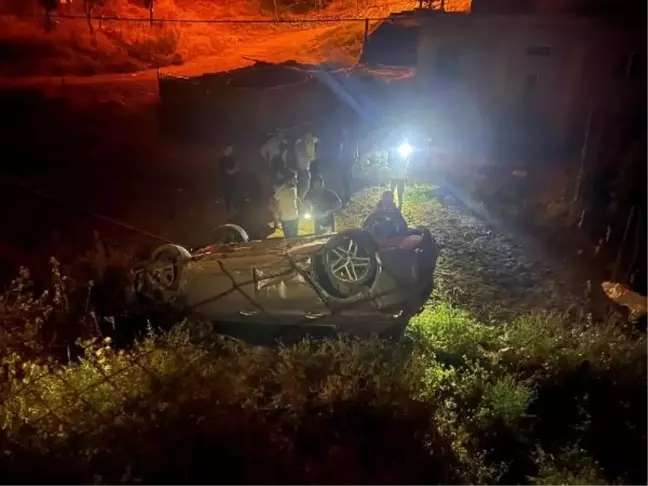 Siirt'te otomobil evin bahçesine devrildi: 6 yaralı