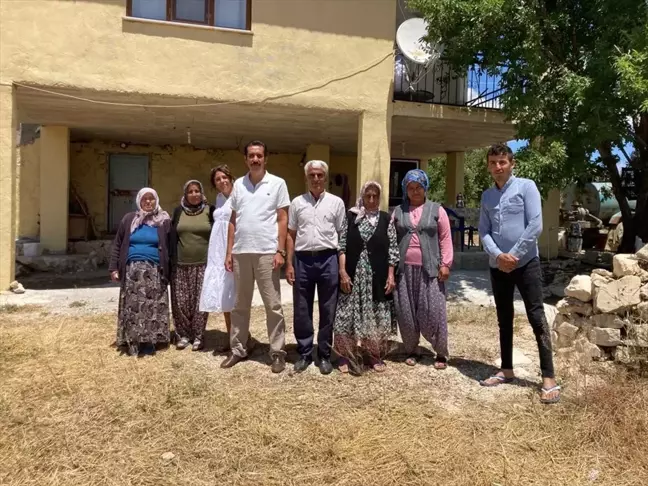 Bozyazı Kaymakamı Tuncay Topsakaloğlu, ilçenin yüksek kesimlerindeki vatandaşlarla buluştu