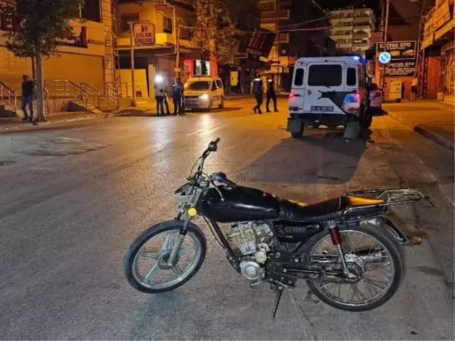Adana'da Polis Takibi Sonucu Çalıntı Motosiklet Yakalandı