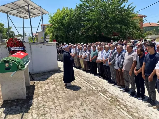 Kıbrıs gazisi Durmuş Cihanbey'in cenazesi toprağa verildi