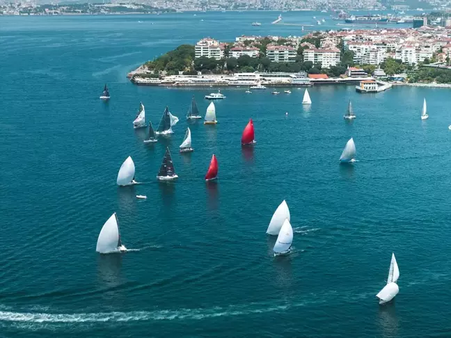 Yelken sporunda kadınlara fırsat eşitliği için Fifty Fifty Sailing Cup yarışı başladı