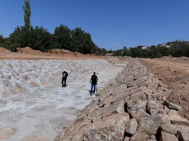 Karakeçili'de TOKİ Konutları ve Doğal Gaz Çalışmaları Devam Ediyor