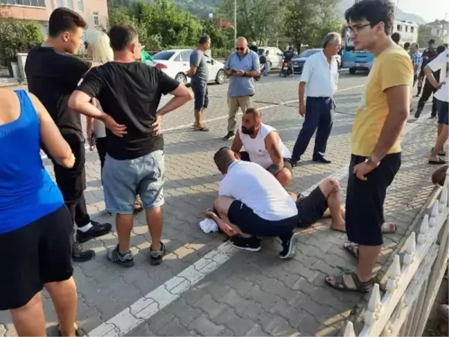 Kastamonu'da Otomobil ile Motosiklet Çarpıştı: 1 Yaralı