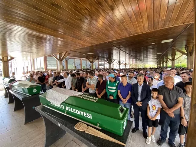 Adıyaman'da trafik kazasında hayatını kaybeden Sefa Eken Karabük'te toprağa verildi