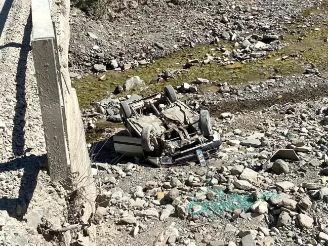 Kastamonu'da Otomobil Köprüden Dereye Düştü: 2 Yaralı