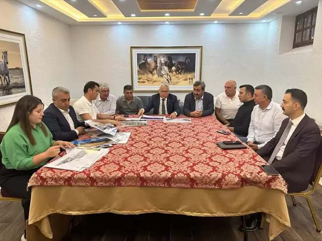 Sivas Valisi Yılmaz Şimşek, Divriği ilçesinde iş insanlarıyla buluştu