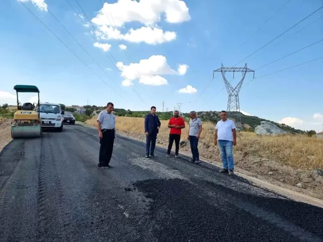 Adıyaman'ın Gölbaşı ilçesinde asfalt çalışmaları denetlendi