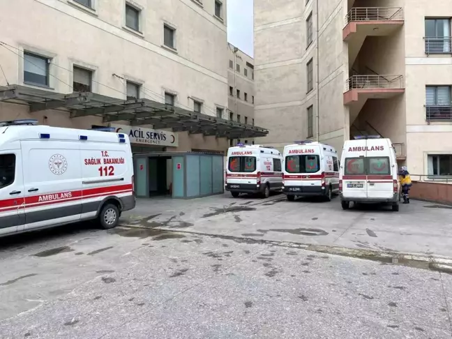 Sapanca Gölü'nde Boğulma Tehlikesi Geçiren Vatandaş Hastaneye Kaldırıldı