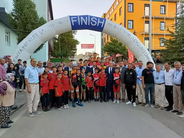 Kırmızı Altın, Geleneksel El Sanatları ve Gençlik Festivali başladı