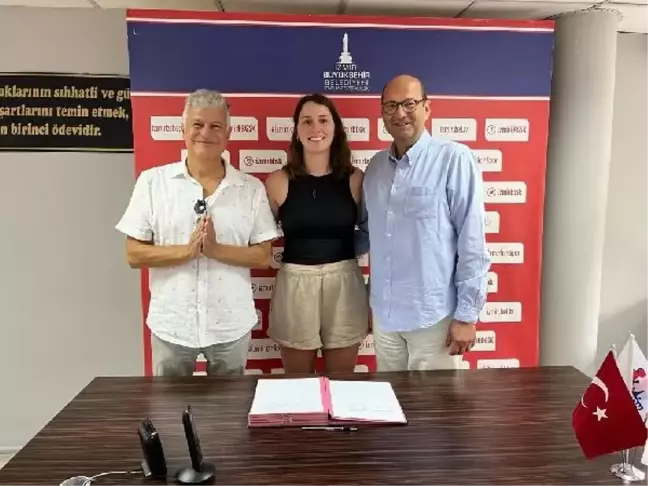İzmir Büyükşehir Belediyesi Su Topu Takımı Avustralyalı Sporcuyu Kadrosuna Kattı
