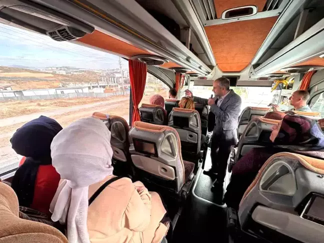 Çayırova Belediye Başkanı Bünyamin Çiftçi, Vatandaşlara Tamamlanan ve Yapımı Devam Eden Projeleri Tanıttı