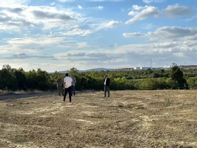Dilovası Belediyesi Demirciler Mahallesi'ne Halı Saha ve Düğün Salonu İnşa Edecek