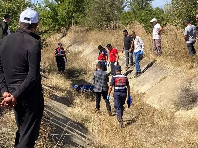 Isparta'da traktör kazası: Sürücü hayatını kaybetti