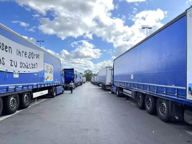 Almanya'da 85 Tır Şoförü Açlık Grevine Gitti