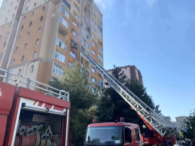 Esenyurt'ta Yangın: Anne ve Baba Yaralandı, Çocuk Kurtuldu