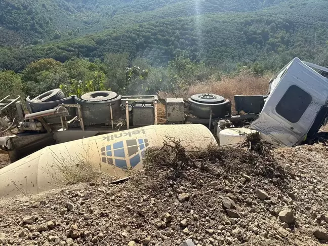 İznik'te Beton Mikseri Kazası: 1 Ölü, 1 Yaralı