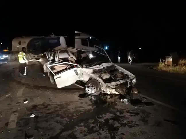 Balıkesir'de Otomobil Çarpışması: 6 Kişi Yaralandı