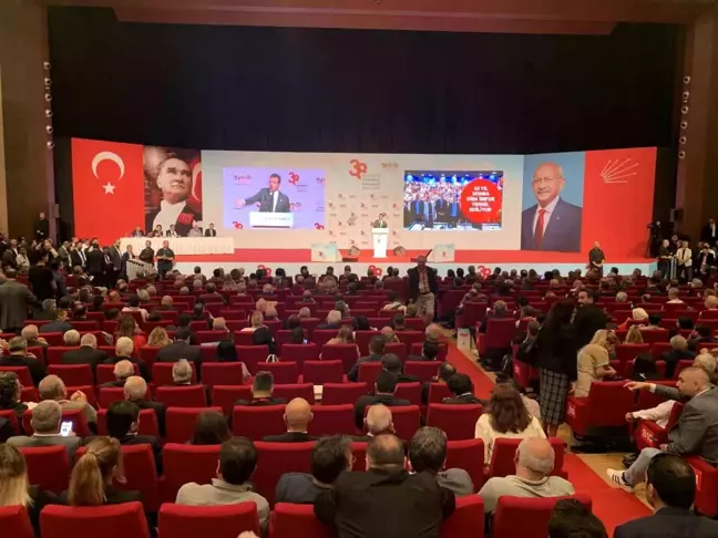 CHP İstanbul İl Kongresi'nde İmamoğlu'ndan