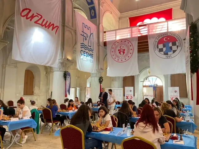 Arzum Türkiye Kadınlar Satranç Şampiyonası İzmir'de Başladı
