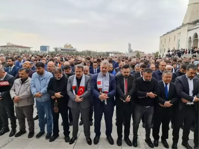 Sivil Toplum Kuruluşlarından Protesto Yürüyüşü