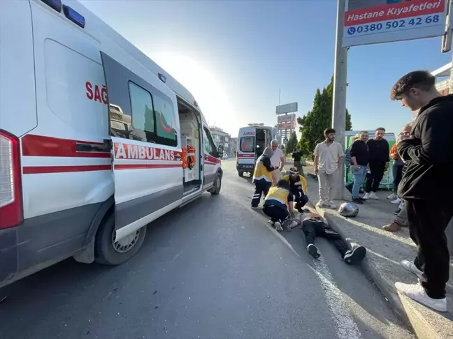 Düzce'de otomobil ile motosikletin çarpıştığı kazada 2 kişi yaralandı