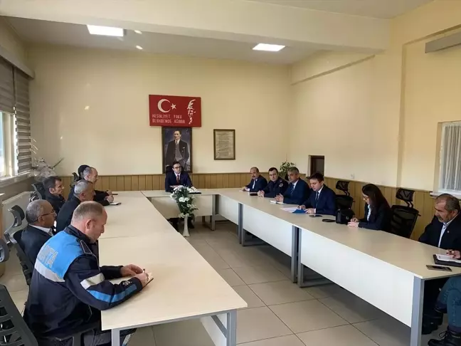Mengen'de Sokak Hayvanlarına Yönelik Çalışmalar Ele Alındı