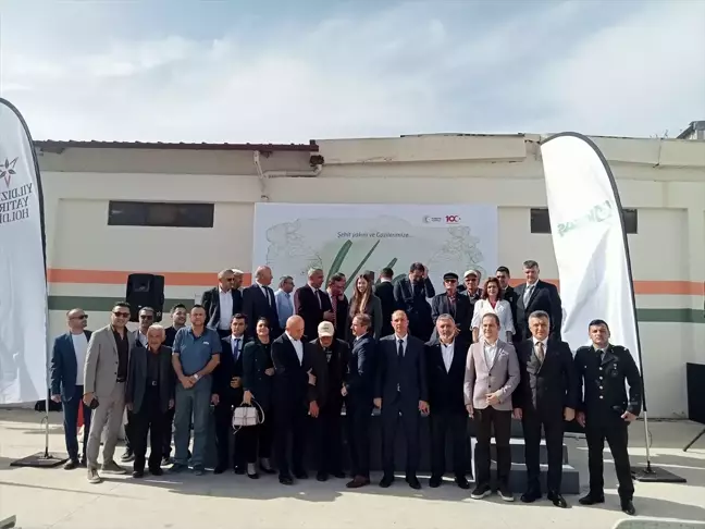 Terme'de tarımla uğraşan gazi ve şehit yakınlarına gübre dağıtıldı