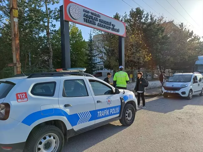 Bolu'da Okul Önlerinde Denetim