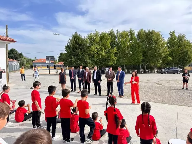 Atatürk'ün sevdiği yemekler öğrencilere ikram edildi