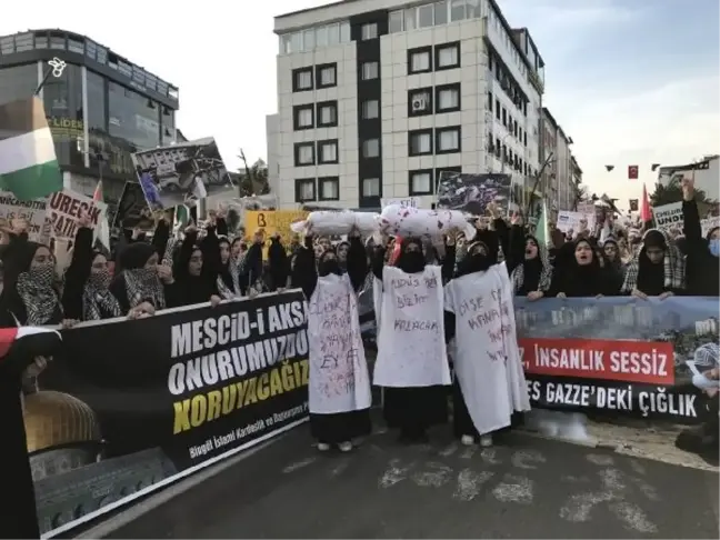 Bingöl'de Kadınlar İsrail'in Filistin'e Yönelik Saldırılarını Protesto Etti