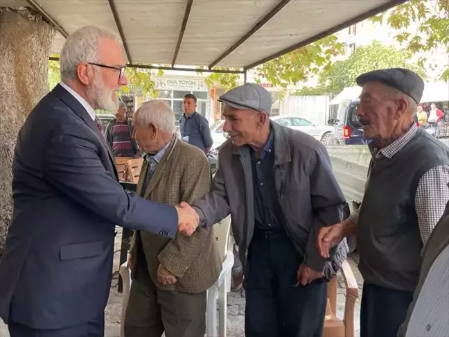 AK Parti Grup Başkanvekili Bahadır Yenişehirlioğlu, Manisa'da Zeytin Üreticileriyle Buluştu