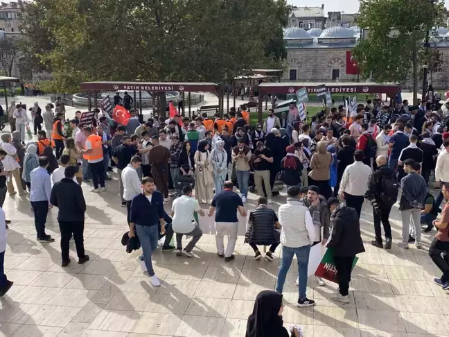 İstanbul'da AK Parti'li gençler Filistin'e destek yürüyüşü yaptı