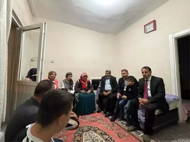AK Parti Diyarbakır İl Başkan Vekili ve ilçe başkanları ev ziyaretleri gerçekleştirdi