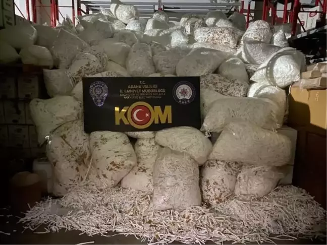 Adana'da Kaçak Makaron ve Sigara Operasyonu