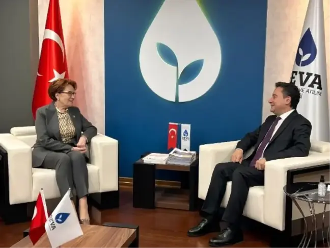 Meral Akşener, Ali Babacan'a taziye ziyaretinde bulundu