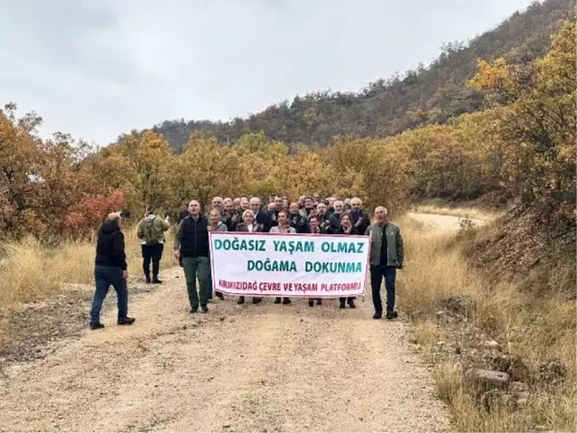 Tunceli'de Köylüler, Katı Atık Tesisi Projesine Karşı Yürüyüş Yaptı