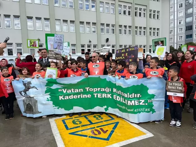 TEMA Vakfı Samsun'da 'Toprağa Saygı' Yürüyüşü Gerçekleştirdi