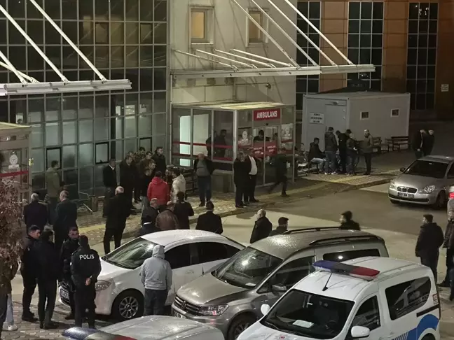 Tokat'ta Mera Alanı Nedeniyle Husumetli Oldukları Kardeşleri Vuran Şahıs Yakalanmaya Çalışılıyor