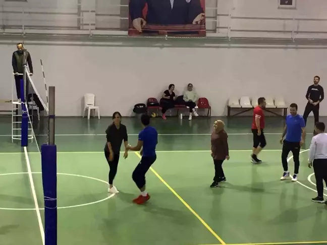 Öğretmenler Günü Voleybol Turnuvası Sona Erdi