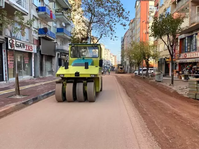 Yıldırım Belediyesi Kurtuluş Caddesi'ni Yeniliyor