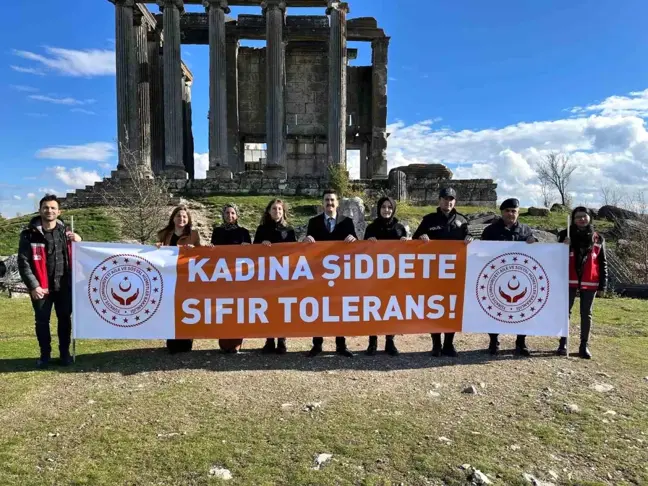 Çavdarhisar'da kadına yönelik şiddete dikkat çekildi