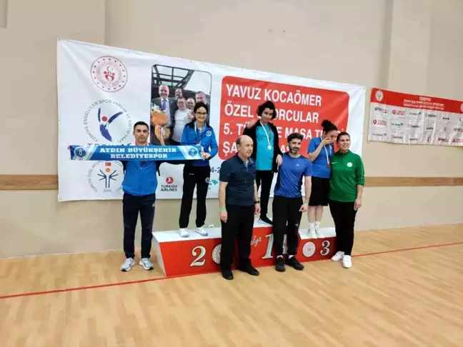 Aydın Büyükşehir Belediyespor'un özel sporcusu Ece Volkan, masa tenisinde Türkiye İkincisi oldu