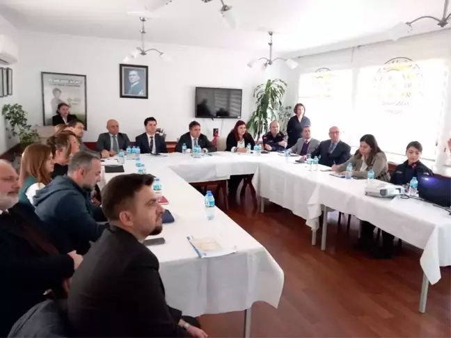 Marmaris'te Bağımlılıkla Mücadele Toplantısı Yapıldı